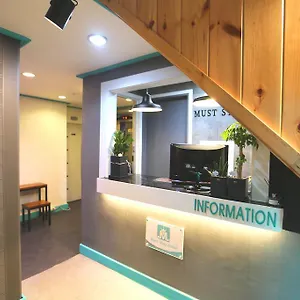 Hostel Must Myeongdong South Korea